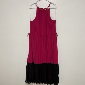 EUC Shelby&Palmer Elegant Red and Black Pleated Women's Dress